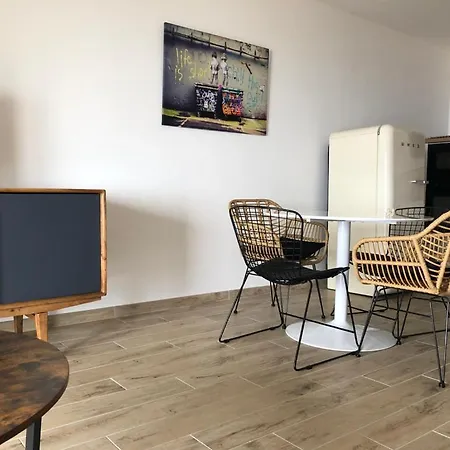 Apartamento T2 Neuf, Une Chambre, Vue Mer, Calme, 3 Mn De La Plage A Pieds Ajaccio (Corsica)